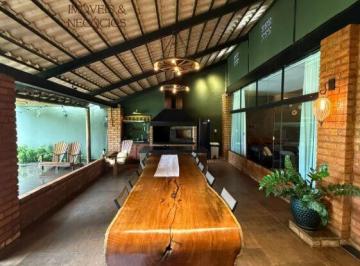 Casa · 300m² · Casa à Venda em Chapada dos Guimarães com 3 Suítes, Energia Solar e Terreno de 800m²