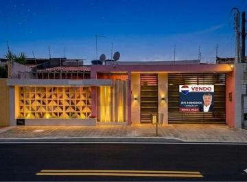 Casa · 242m² · 5 Quartos · 2 Vagas · Seu Novo Lar: Casa Espetacular à Venda em Natal!