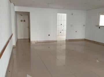 Comercial · 183m² · 3 Vagas · Galpão / Depósito / Armazém para alugar em Centro de 183.00m² com 3 Garagens