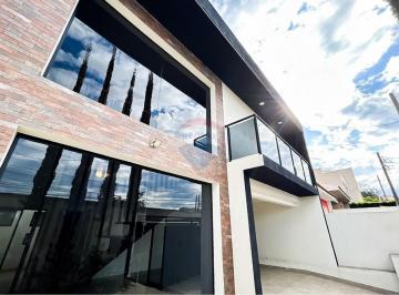 Casa · 200m² · 4 Quartos · 4 Vagas · Casa para venda em Jardim Paraíso de 200.00m² com 4 Quartos, 2 Suites e 4 Garagens