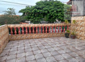 Casa · 125m² · 3 Quartos · 2 Vagas · Sobrado para venda em Centro de 125.00m² com 3 Quartos e 2 Garagens