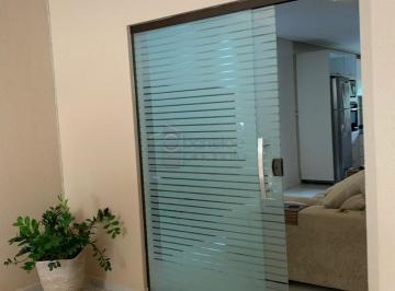 Casa · 225m² · 3 Quartos · 4 Vagas · Sobrado para venda em Vila Nova Esperia de 225.00m² com 3 Quartos, 1 Suite e 4 Garagens