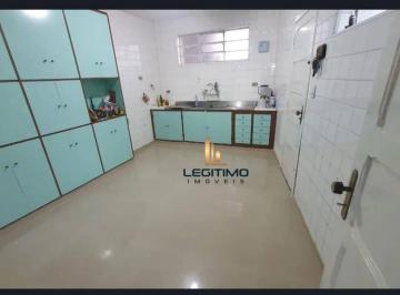 f102d8a93c5fed0de0552fbde6e99deaa897314c · Sobrado para alugar em Pinheiros com 8 salas climatizadas, 4 vagas, edícula e 3 banheiros. Ideal par