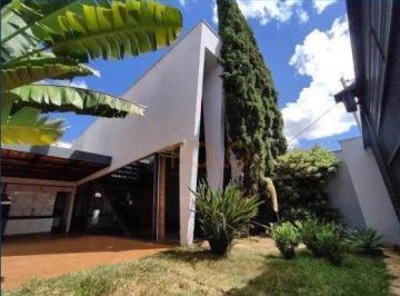 df2a1914a23d0c514fc74b3359470a7dbe44d45e · Casa com 3 dormitórios para alugar, 220 m² por R$ 5.300/mês - Alto Umuarama - Uberlândia/MG
