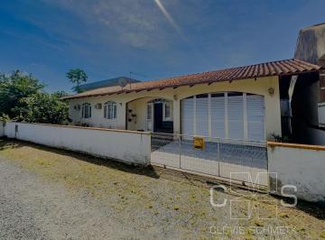 Casa · 105m² · 3 Quartos · 1 Vaga · Casa única no terreno