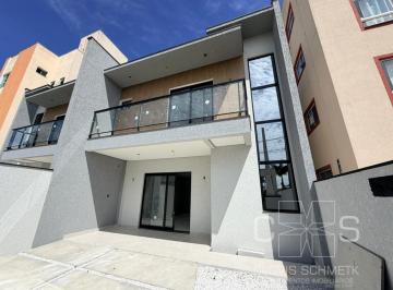 Casa · 113m² · 3 Quartos · 1 Vaga · Sobrado com Piscina