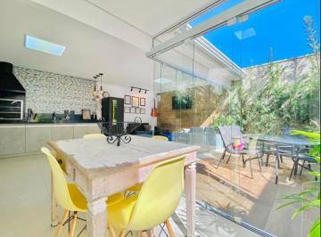 Casa de 3 quartos, São Paulo · Casa de 160 m² com 3 quartos e 3 vagas à venda em Jabaquara
