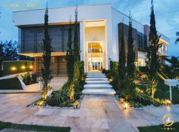 img1 · Um Verdadeiro Palácio, um sonho 923 metros de área construída e um terreno de 815metros, já imagino