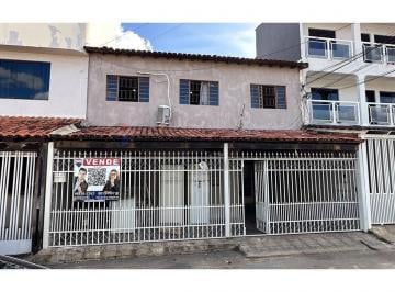 Casa · 214m² · 4 Quartos · 1 Vaga · Casa 4 quartos qr 3 candangolandia