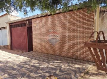Casa · 221m² · 2 Quartos · 2 Vagas · Casa térrea à venda