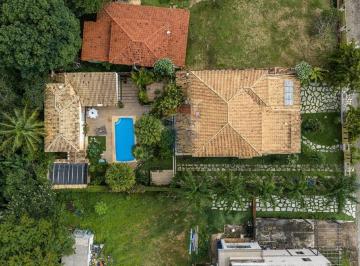 Casa · 475m² · 9 Quartos · 4 Vagas · Casa de Condomínio Ouro Vermelho II