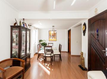 Casa de 5 quartos, Curitiba · Sobrado no Xaxim com 5 quartos, 2 suítes e 3 vagas de garagem - Amplo espaço para toda a família.
