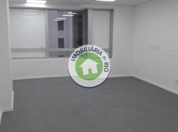 Comercial · 42m² · Sala Comercial no melhor edifício do Centro!