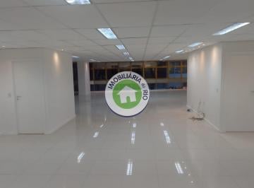 Comercial · 220m² · Oportunidade única: Sala comercial com 1 sala, 2 banheiros e 220m² no Centro do Rio de Janeiro-RJ!