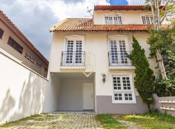 Casa de 2 quartos, Curitiba · Sobrado Triplex para locação a 2 quadras da Avenida Manoel Ribas