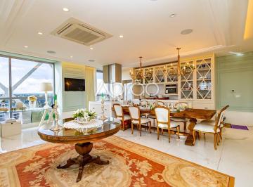 Apartamento · 338m² · 2 Quartos · 4 Vagas · Apartamento duplex de 2 Suítes com vista para o Pa