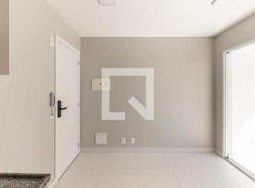 Este apartamento oferece uma excelente localização com duas estações de metrô pr · Apartamento à Venda - Centro, 2 Quartos,  52 m2