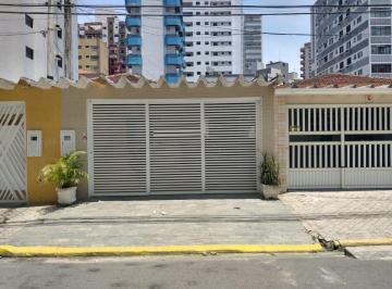 Casa de 2 quartos, Praia Grande · Casa Térrea em Localização Privilegiada - 2 suítes - 2 vagas - 100mts da Praia - Vila Tupi - TOP