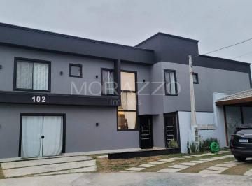 Casa · 230m² · 3 Quartos · 2 Vagas · Sobrado com 3 dormitórios à venda, 230 m² por R$ 1.390.000,00 - Jardim Jacinto - Jacareí/SP