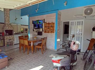 Casa · 96m² · 2 Quartos · 2 Vagas · Vende se Casa com 2 Quartos sendo 1 suite no Bairro Jardim Santa Maria em Jacarei SP