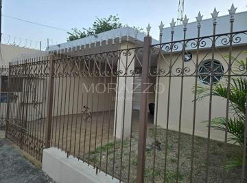Casa · 200m² · 3 Quartos · 1 Vaga · Casa no centro de Jacareí para venda.