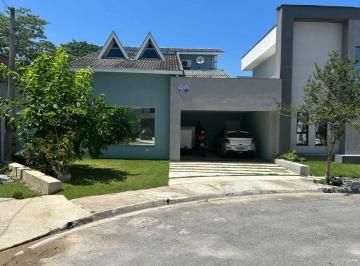 Casa · 190m² · 3 Quartos · 4 Vagas · Vende-se Casa com Piscina no Condomínio Bosque dos Manacás