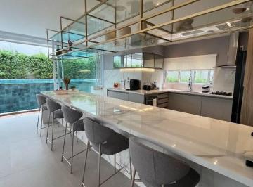 Casa · 333m² · 5 Quartos · 4 Vagas · Casa com 5 quartos  à venda, 333 m² por R$ 4.490.000 - Gênesis 1 - Santana de Parnaíba/SP