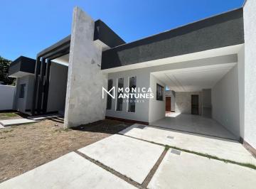 Casa · 112m² · 3 Quartos · 1 Vaga · Casa com Pé-Direito Alto, 3 Quartos e Espaço Gourmet à Venda em Itaipuaçu | Mari