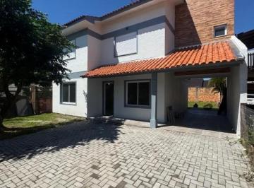 Casa · 132m² · 5 Quartos · 1 Vaga · Sobrado Junto a Av da Plataforma em Tramandaí