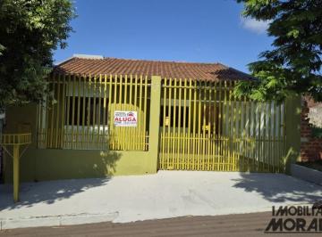8367615250.jpg · Imóvel com 04 quartos, sala, cozinha com armários, banheiro social, área de serviço, vaga de garagem