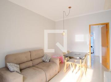 Localizado no bairro de Guaiauna, este apartamento oferece uma excelente oportun · Apartamento à Venda - Penha de França, 1 Quarto, 45 m2