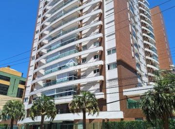 Apartamento · 98m² · 2 Quartos · 1 Vaga · Apartamento mobiliado com 2 suítes para locação no Centro de Florianópolis