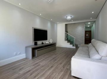 821b6514-4231-4600-9025-dce4420e8e45 · Agradável sobrado para venda em Jardim Regina com 3 quartos, sendo 3 suítes, 183m²