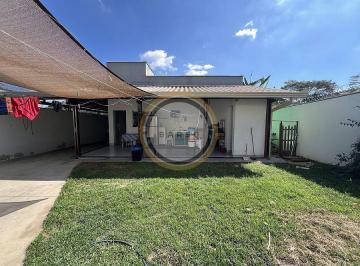 Casa · 158m² · 3 Quartos · 5 Vagas · Casa 3 Quartos à Venda com Área Gourmet e 5 vagas