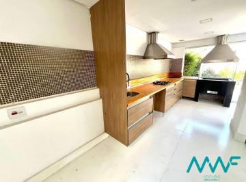 Casa · 235m² · 3 Quartos · 2 Vagas · Tamboré 07 — 3 suítes, Espaço Gourmet e Jacuzzi
