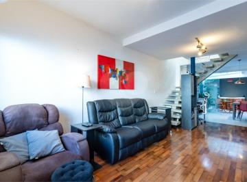 Casa de 3 quartos, São Paulo · Casa localizada em uma vila fechada, com portão automático