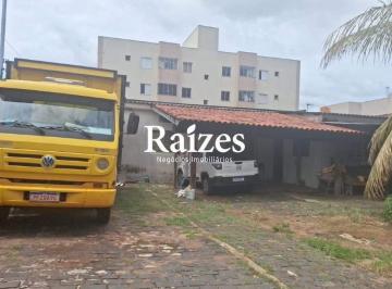 Terreno · 375m² · 4 Vagas · Área Residencial à venda em Uberlândia no Bairro Tubalina com 375 m² e 4 vagas
