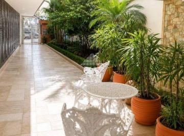 Apartamento · 176m² · 3 Quartos · 1 Vaga · Locação