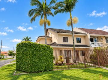 Casa · 180m² · 3 Quartos · 6 Vagas · Casa Residencial com 3 Suítes em Curitiba (Novo Mundo) – 180m², mobiliada e 6 vagas