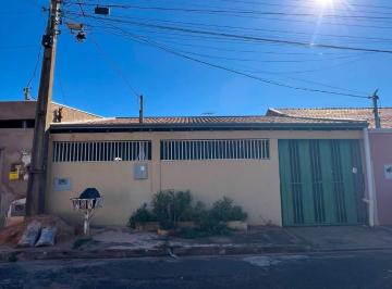 Casa · 145m² · 3 Quartos · 2 Vagas · Excelente Casa Térrea com 02 Quartos e Edícula nos Fundos!