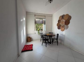 Sala · Excelente Apto 2 Quartos (Suíte) no Centro - Vista Cristo e Vaga Garagem