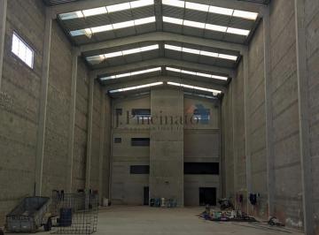 Comercial · 1400m² · 4 Vagas · Galpão Industrial para Locação em Várzea Paulista - 1.400 m² - Em frente à Frango Ad`oro