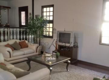 Casa · 265m² · 4 Quartos · 3 Vagas · Casa Padrão em São José dos Campos