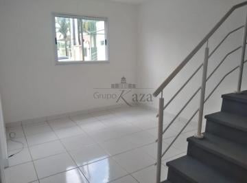 Casa · 100m² · 2 Quartos · 2 Vagas · Casa em Condomínio  Monte Castelo  Condomínio Villa Cambuí  2 Dormitórios  sendo 1 suíte 60m²
