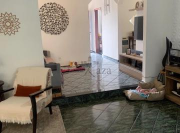 Casa · 250m² · 4 Quartos · 4 Vagas · Casa Sobrado em Jacareí