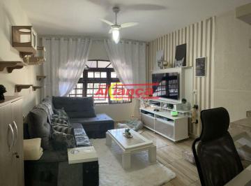 Casa · 184m² · 3 Quartos · 3 Vagas · Sobrado à locação com 186m², 3 quartos, suíte, 3 vagas, no Jardim City - Guarulhos/SP por R$ 3.000