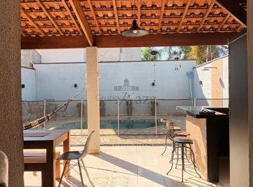 Casa de 2 quartos, São José dos Campos · Casa com piscina e area gourmet no Condomínio Residencial Campo Belo 2 quartos 73m²