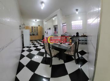 Casa · 221m² · 2 Quartos · 2 Vagas · Casa com ótima localização Vila barros .