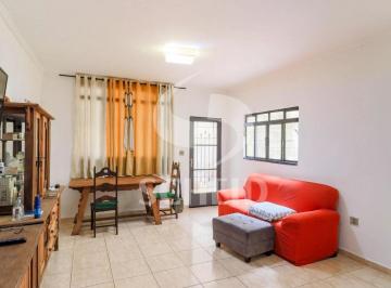 Casa · 264m² · 2 Quartos · 1 Vaga · Casa Térrea à Venda no Jardim Caravelas com 264m², 2 suítes e 2 vagas.