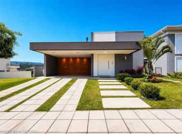 Casa · 231m² · 3 Quartos · 2 Vagas · Casa térrea à venda no Alphaville Porto Alegre | 3 suítes | Ambientes integrados